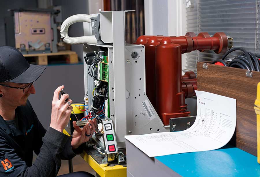 Medium voltage breaker retrofit services